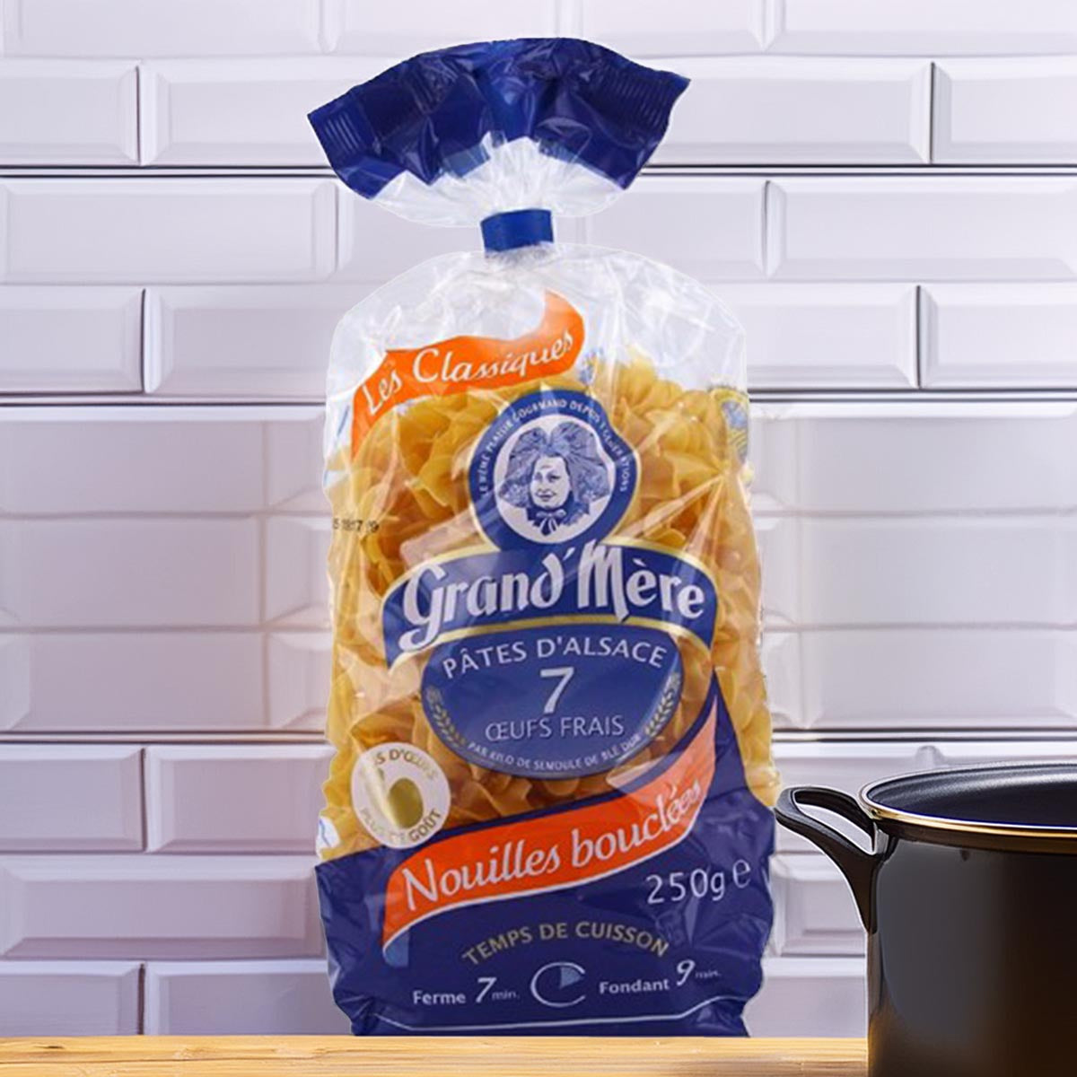 Grand' Mère Eiernudeln aus dem Elsaß Nouilles bouclées Schleifennudeln 250 Gramm