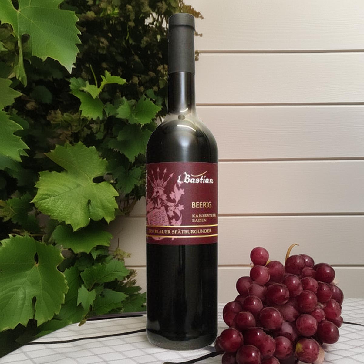 Weingut L. Bastian Blauer Spätburgunder beerig (lieblich) 0,75 Liter -  12,5 % vol