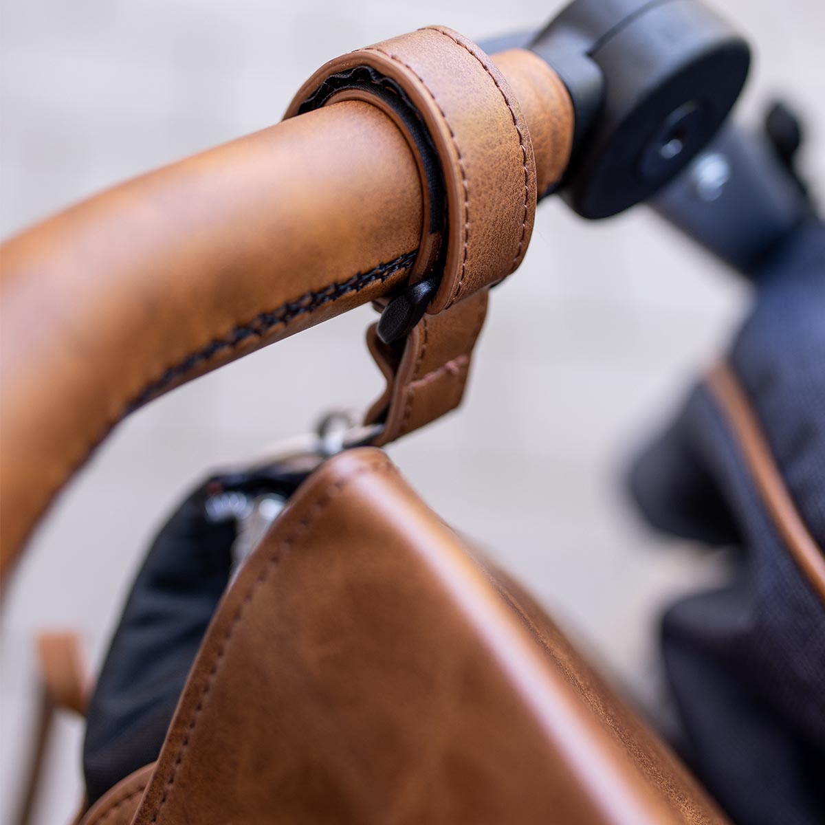 GESSLEIN Wickeltasche No. 4  Rucksack Tasche Beides in einem durchdachte Fächerabteilung