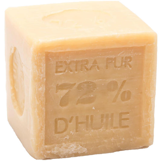 Würfel Original Marseille Seife von La Savonnerie De Nyons, beige, mit der Einprägung EXTRA PUR 72% D'HUILE.