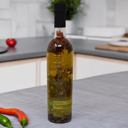 A L'Olivier Piment d'Espelette: Scharfes Olivenöl mit Chili – Gravierte Flasche, 500 ml