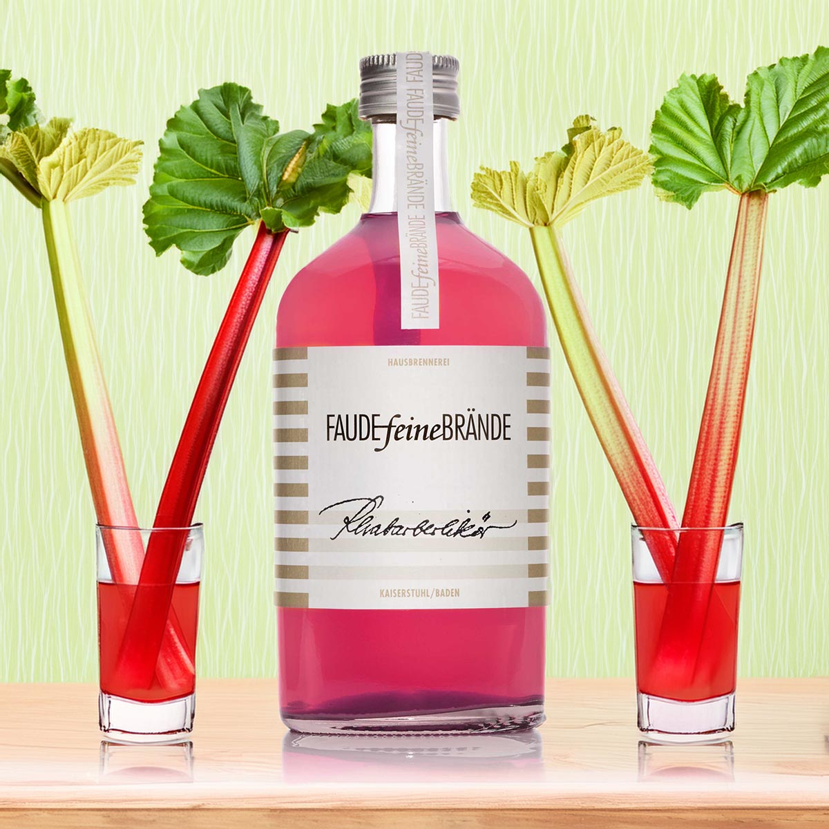 Genieße die Finesse: Faude Feine Brände Rhabarberlikör 0,35L 20% Alkohol