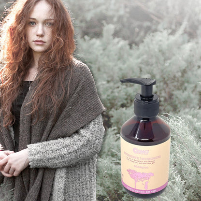 COSMO ORGANIC Volumisierendes Shampoo für krauses und trockenes Haar 250ml