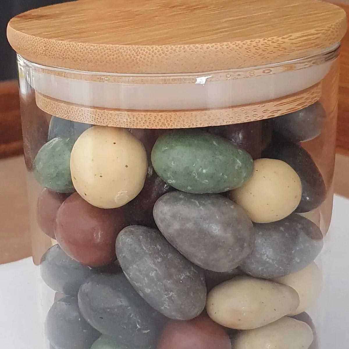 Bio Schokoladen-Knusperkugeln: Nachhaltiger Genuss von La Confiserie d'Antan