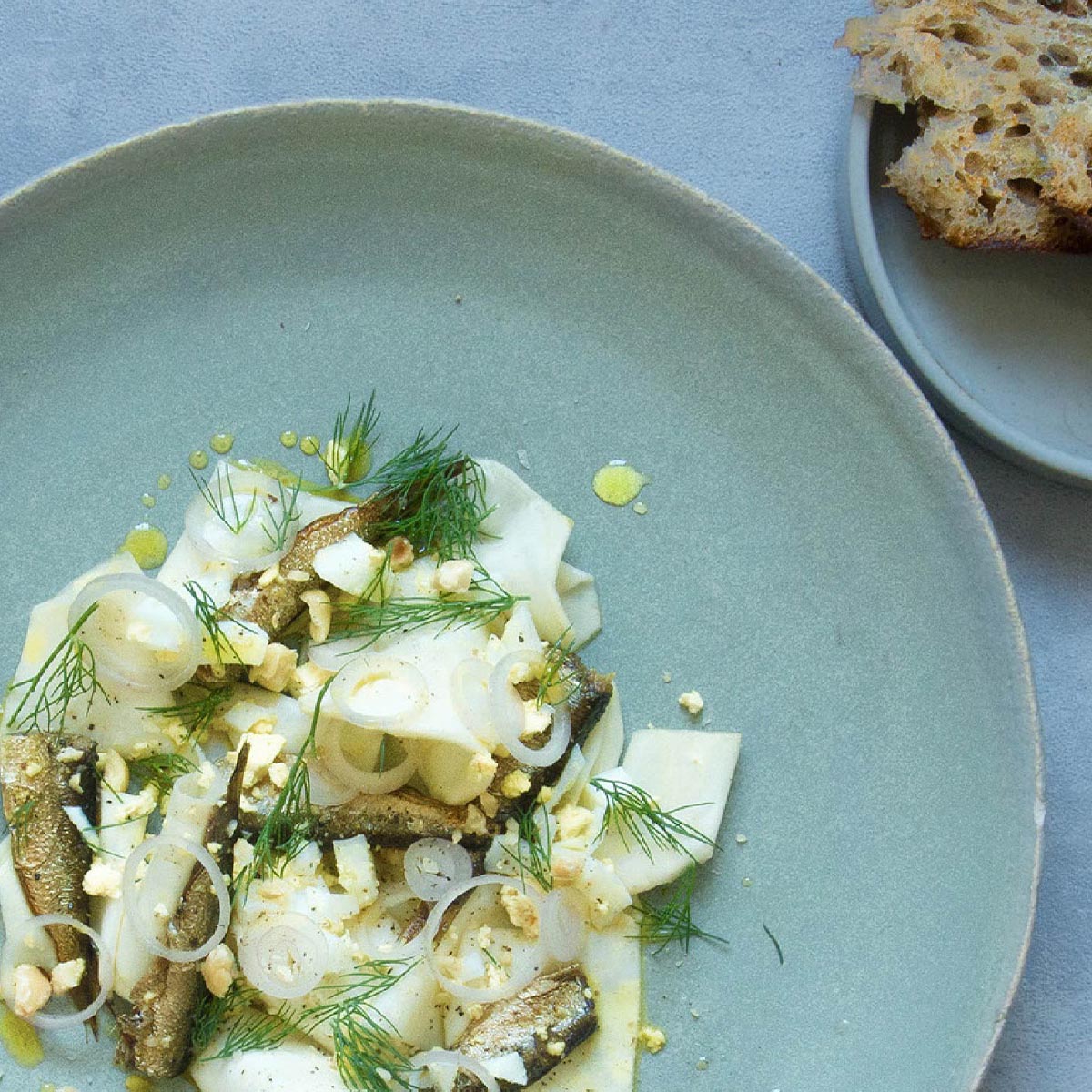 FANGST Brisling No. 1 die nordische Sardine geräuchert mit Heidekraut & Kamille