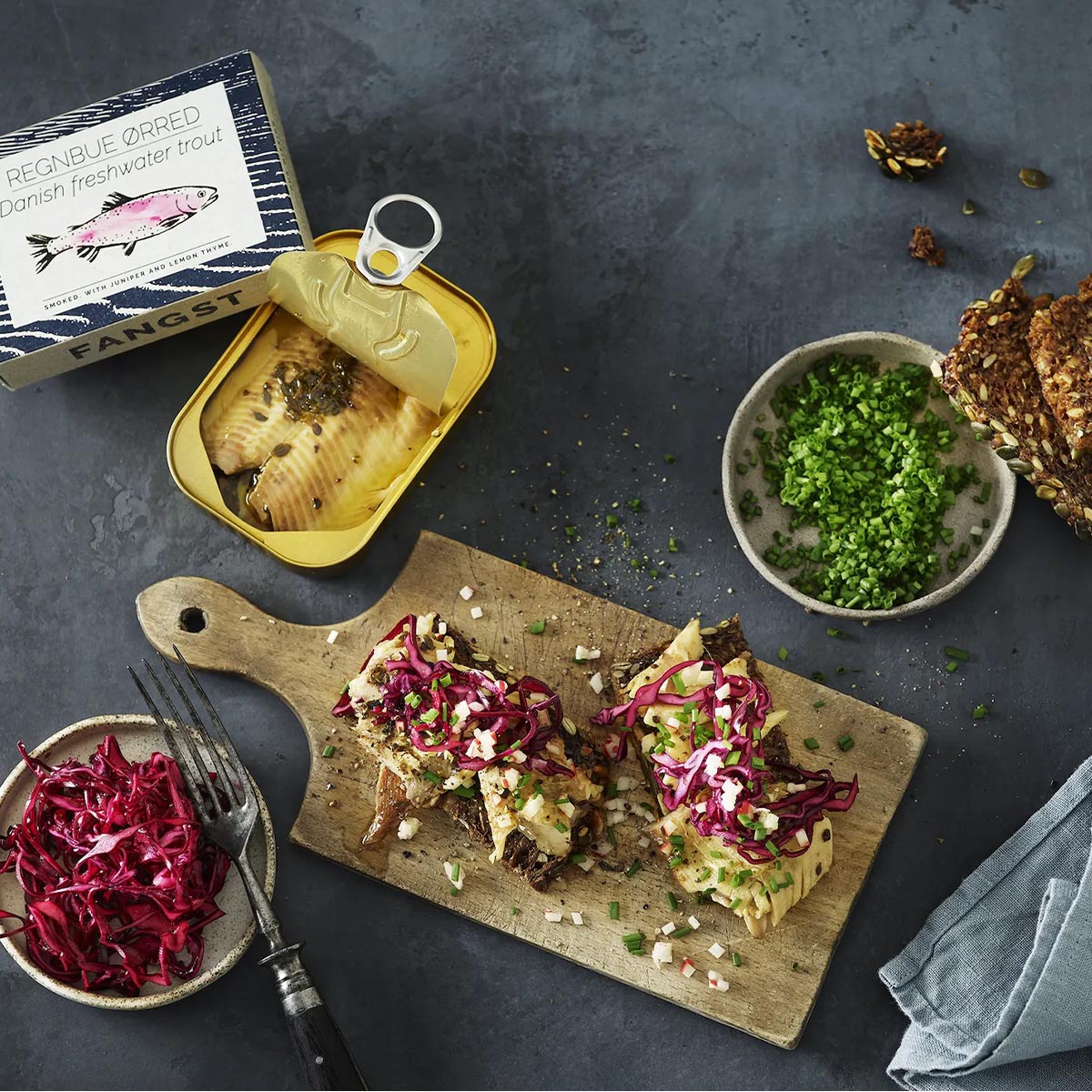 Erlesener Genuss: FANGST Rengbue ørred geräuchert in dänischem Rapsöl!